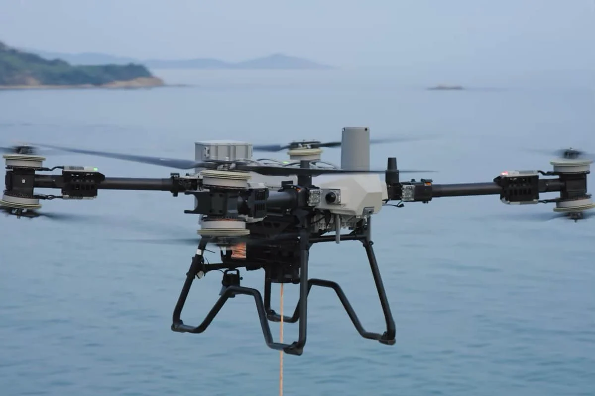 DJI enters heavy-lift with the FlyCart 200 and T200 — 200 kg payloads and swarm lifting